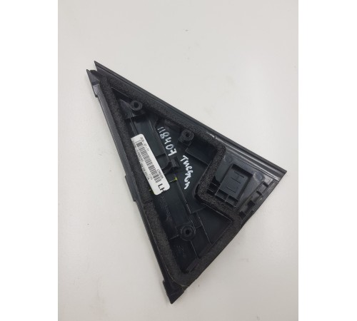 Накладка угол двери задняя левая