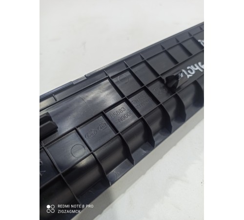 Накладка порога внутренняя передняя правая