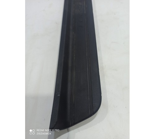 Накладка порога внутренняя передняя правая