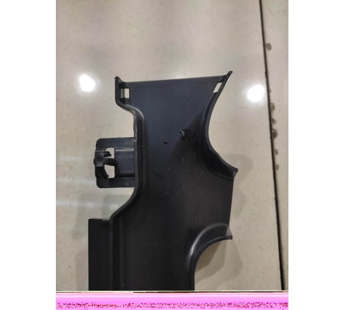 Крепление ремня безопасности(левое)