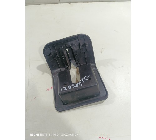 Накладка петли капота