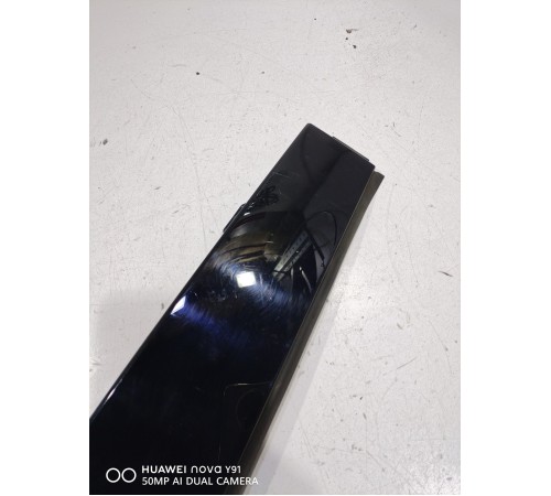 Накладка двери (задняя правая)