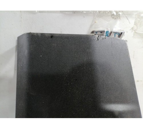 Обшивка центральной стойки левая нижняя