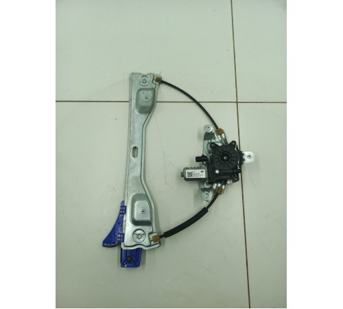 Стеклоподъемник двери задний правый