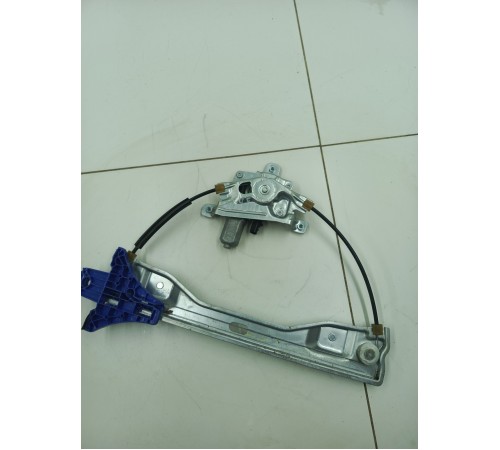 Стеклоподъемник двери задний правый