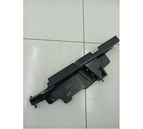 Кронштейн крепление пола багажника правый