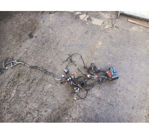 Электропроводка подкапотная с монтажным блоком