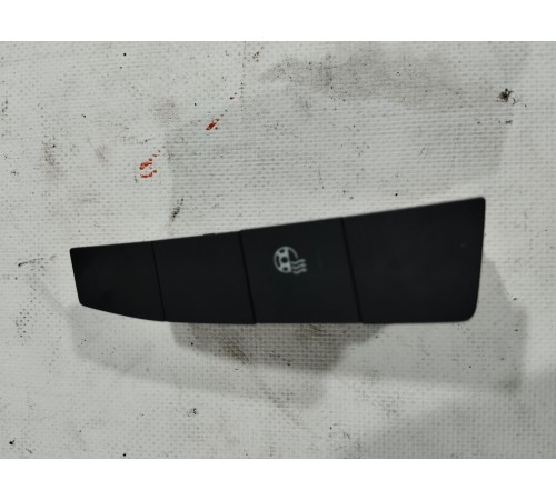 Кнопка подогрева руля