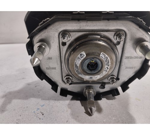 Подушка безопасности водителя