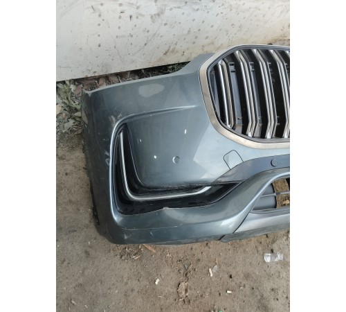 Передний бампер в сборе