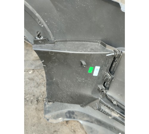 Передний бампер в сборе