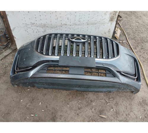 Передний бампер в сборе