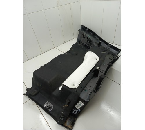 Обшивка багажника левая