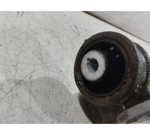 Рычаг подвески передний правый