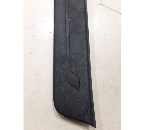 Накладка порога (передняя, левая)