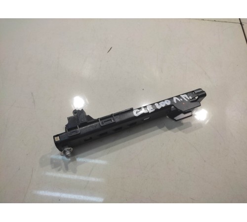 крепление регулировки ремня безопасности (переднее левое)