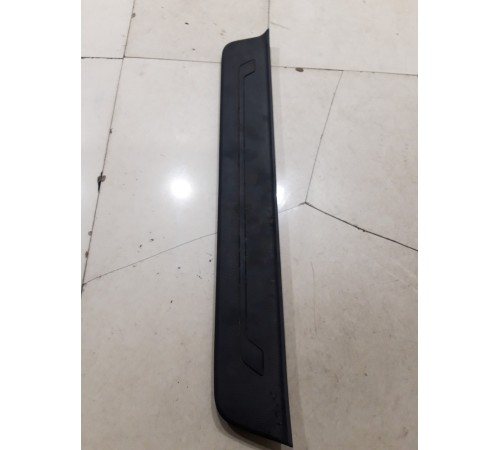 Накладка порога (передняя, левая)