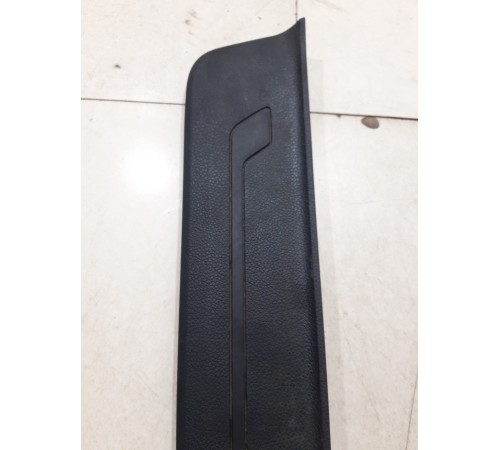 Накладка порога (передняя, левая)