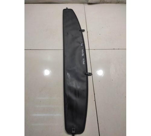 Шторка багажника