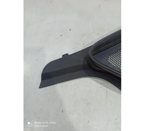 Накладка жабо правая