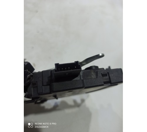 Замок крышки багажника