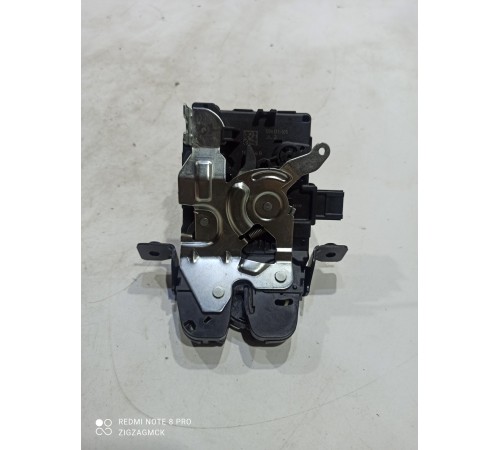 Замок крышки багажника