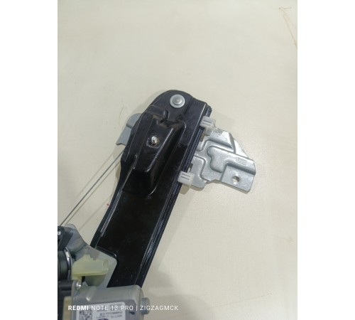 Стеклоподъемник электрический передний левый 