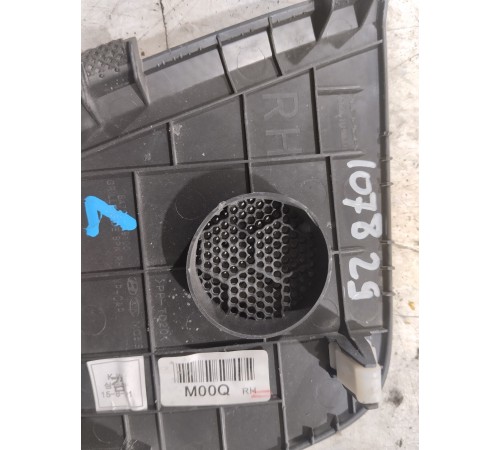 Накладка динамика передняя првая