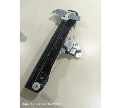 Стеклоподъемник электрический передний левый 