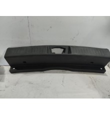 Обшивка задней панели багажника