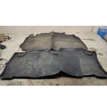 Комплект ковриков салона