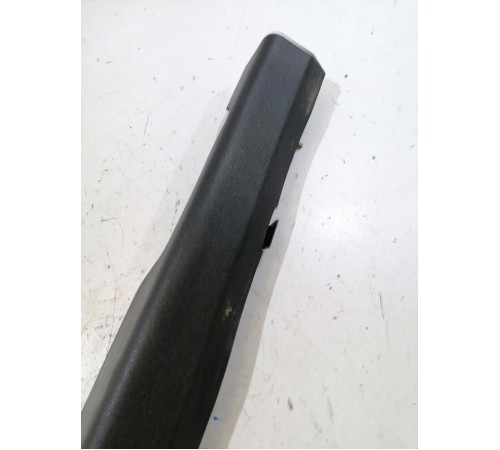 Накладка порога передняя левая