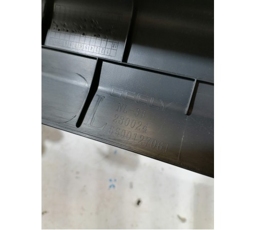 Накладка порога передняя левая