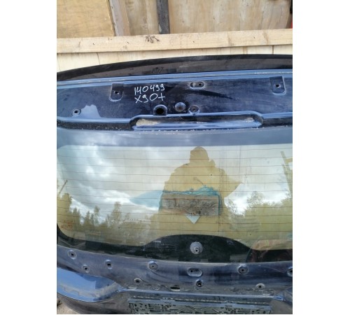 Дверь багажника со стеклом