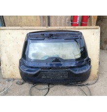 Дверь багажника со стеклом
