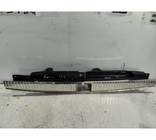 Накладка замка крышки багажника