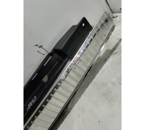 Накладка замка крышки багажника