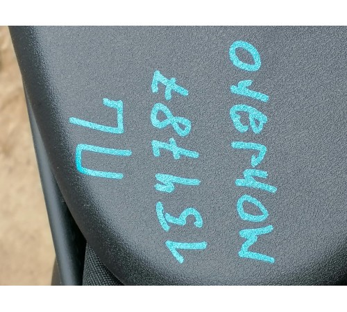 Сиденье переднее левое