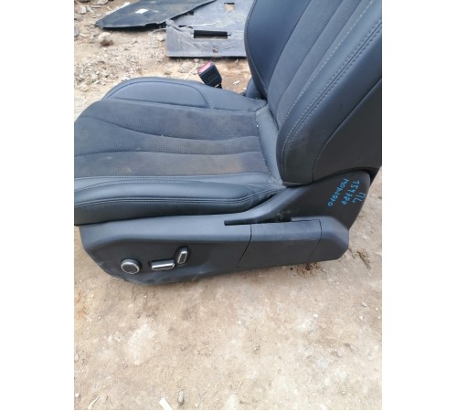 Сиденье переднее левое