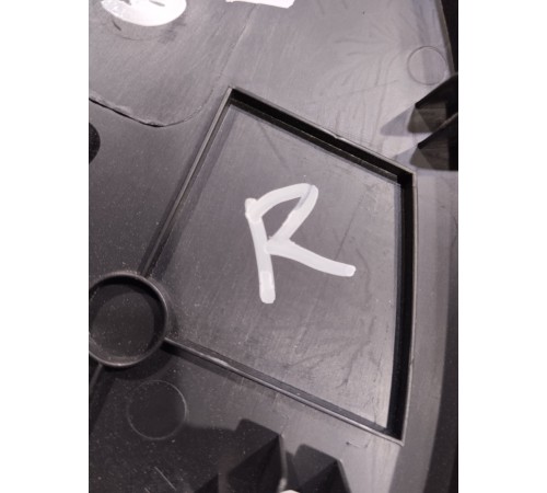 Накладка торпедо боковая(правая)