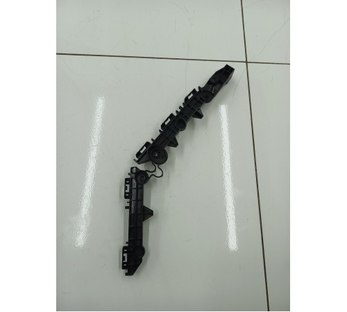 Кронштейн бампера задний правый