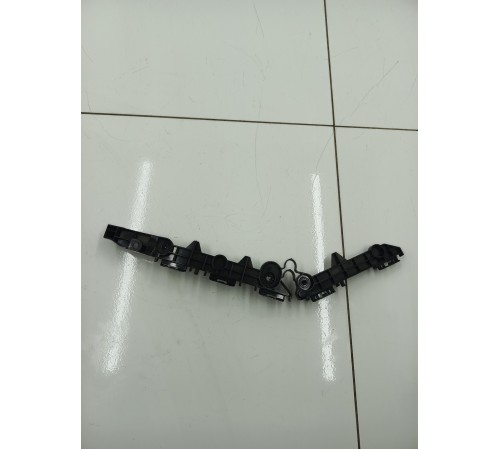 Кронштейн бампера задний правый