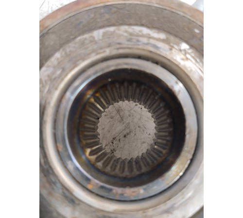 Ступица передняя правая