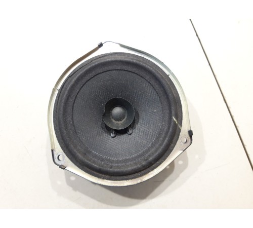 Динамик двери (передний левый)