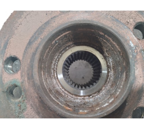 Кулак поворотный задний левый