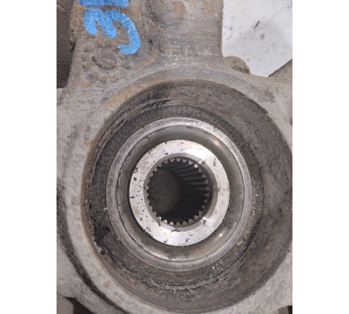 Кулак поворотный задний левый