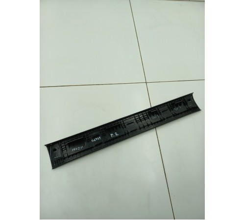 Накладка порога передняя правая