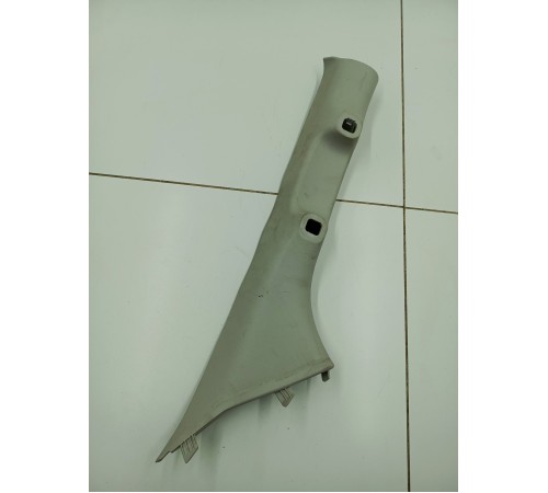 Обшивка стойки лобового стекла правая