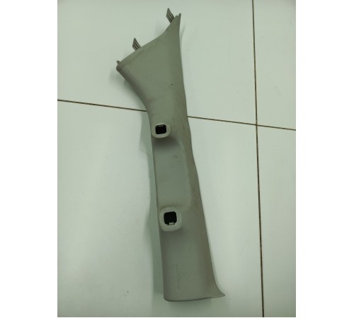 Обшивка стойки лобового стекла правая