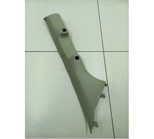 Обшивка стойки лобового стекла правая